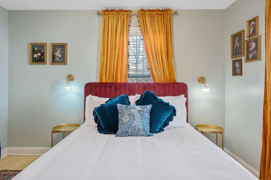 New Victorian Theme, 3Br, Lrg Backyard Close To Pnc Arena, Downtown, And Rdu Airport Raleigh Ngoại thất bức ảnh